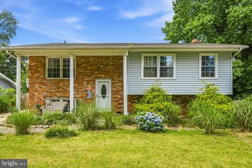 1115 SKYWAY DRIVE - Photo 1