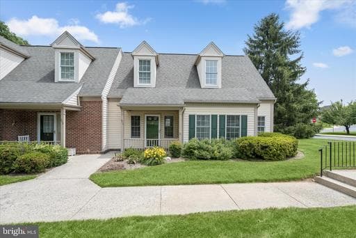 900 MCLENDON DRIVE - Photo 1