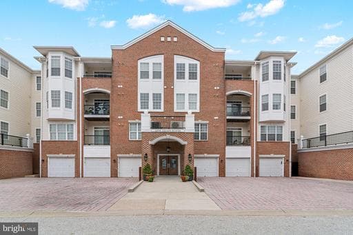 6150 SHADYWOOD ROAD 403 - Photo 1
