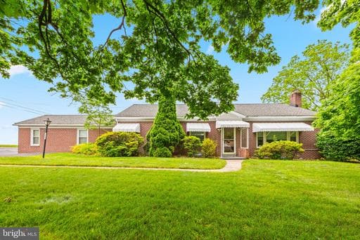 2883 PARK AVENUE - Photo 1