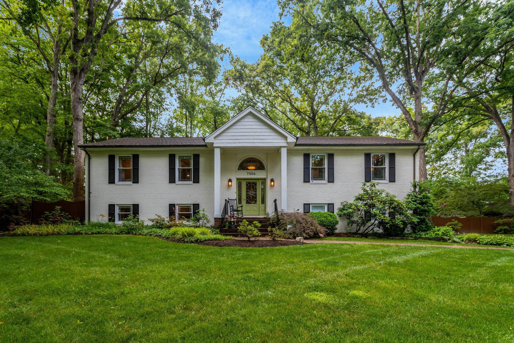 7506 Oriole Ave, Springfield, VA 22150-4305, United States - Photo 1