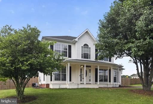6404 WILLOW POND DRIVE - Photo 1