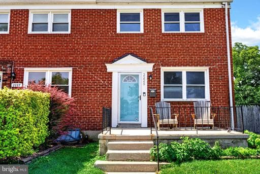 2225 ELLEN AVENUE - Photo 1