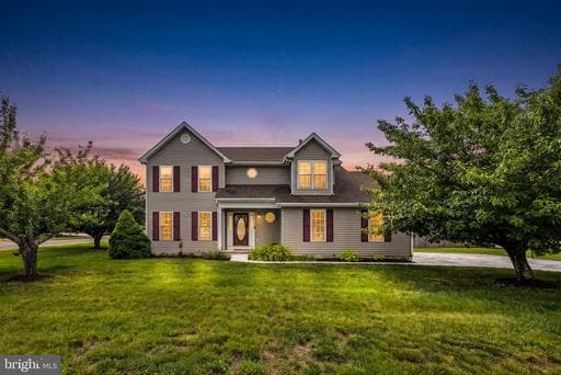 141 CASPIAN DRIVE - Photo 1