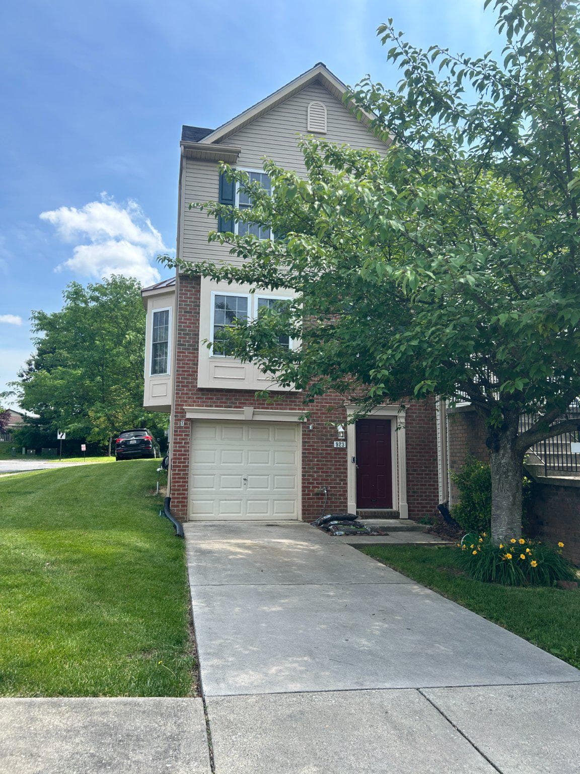 923 Mercer Dr, Hagerstown, MD 21742-4621, United States - Photo 1