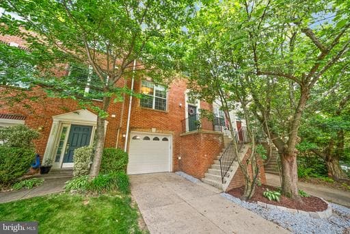 2807 ROESH WAY - Photo 1
