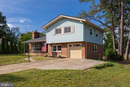 8006 ANOKA ROAD - Photo 1