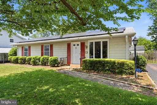 813 N ARGONNE AVENUE - Photo 1
