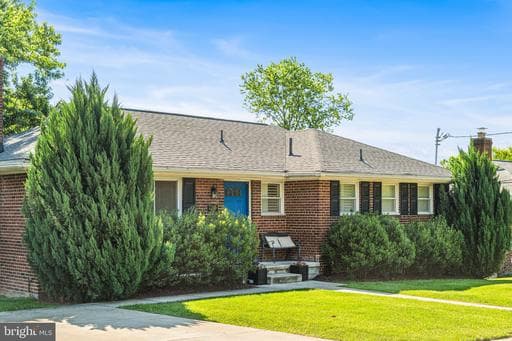 2305 PEGGY LANE
