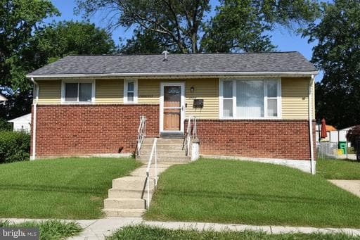 2515 WINTERGREEN AVENUE - Photo 1