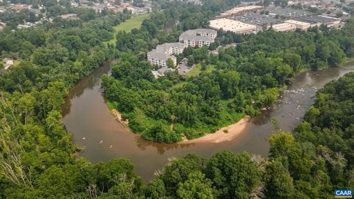 300 RIVERBEND DR #1F,CHARLOTTESVILLE,VA,22911,ALBEMARLE