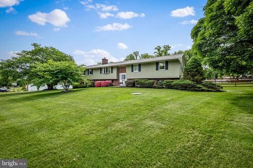 1305 TERRY WAY - Photo 1