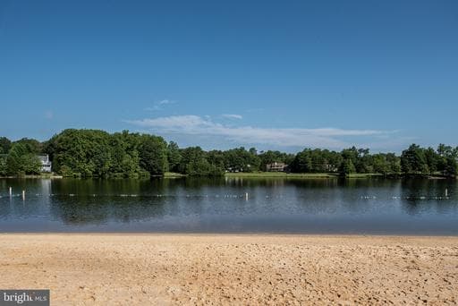 261 MANCHESTER DRIVE - Photo 1