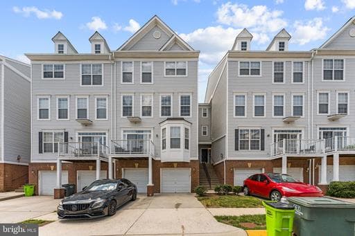 13649 Venturi Ln, Herndon, VA 20171-6116, United States - Photo 1