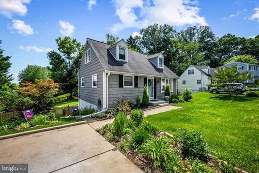 229 DAWSON DRIVE - Photo 1
