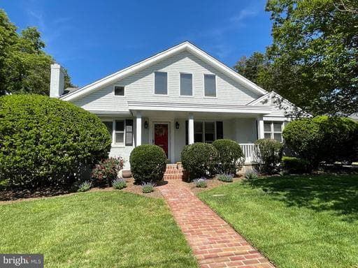 2809 N UNDERWOOD STREET - Photo 1