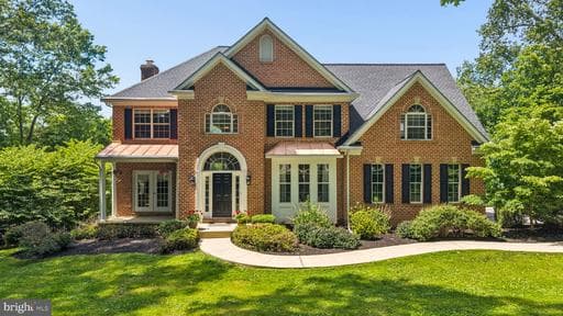 4 QUIET BROOK COURT - Photo 1