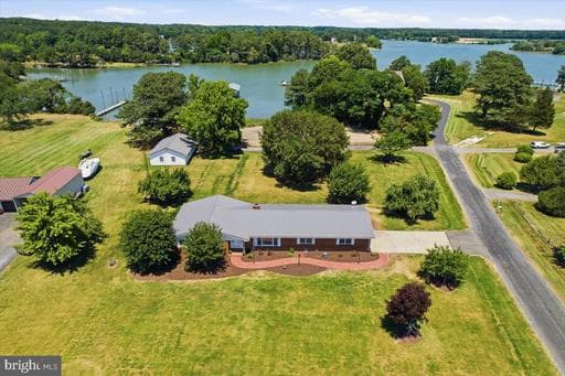 17041 CIRCLE LANE - Photo 1