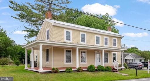640 MAIN STREET - Photo 1