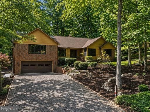203 BIRCHSIDE CIRCLE - Photo 1