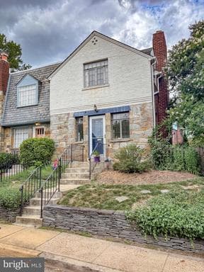 801 CHETWORTH PLACE - Photo 1