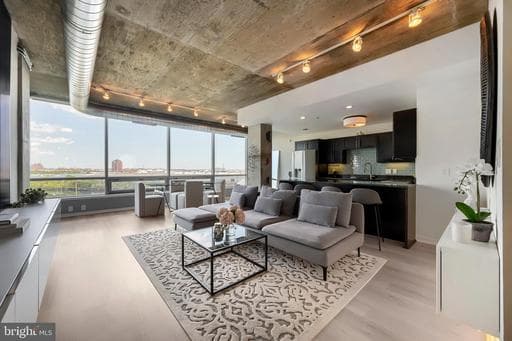 1200 STEUART STREET 514