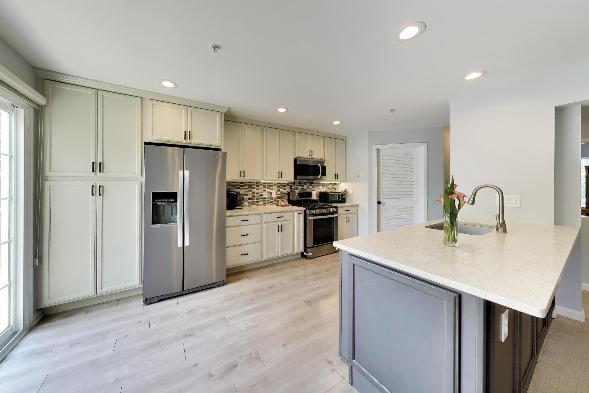 11830 Breton Ct, Reston, VA 20191-3239, United States - Photo 1