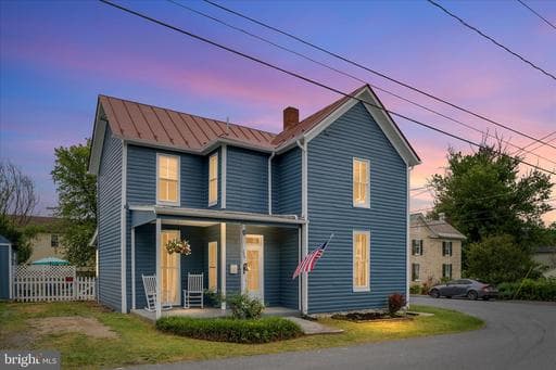 285 S MASSANUTTEN STREET - Photo 1