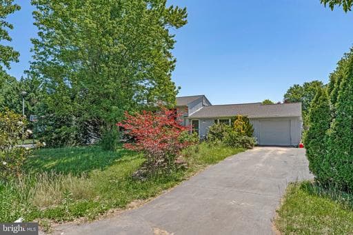 17313 DOWDEN WAY - Photo 1