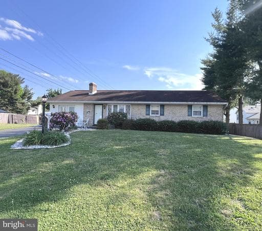 17301 Ontario Dr, Hagerstown, MD 21740-7658, United States - Photo 1
