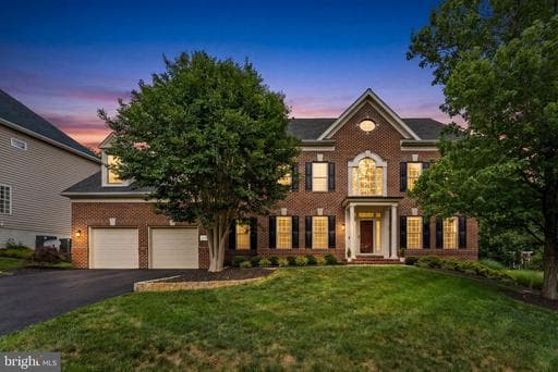 18510 Barton Creek Pl, Leesburg, VA 20176-7434, United States