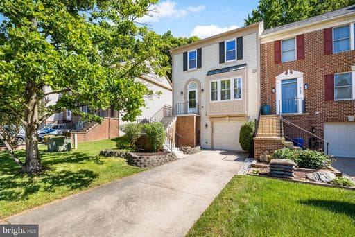 8747 BIRKENHEAD COURT - Photo 1