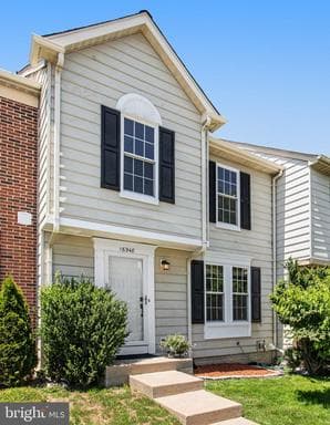 16948 POINT PLEASANT LANE - Photo 1