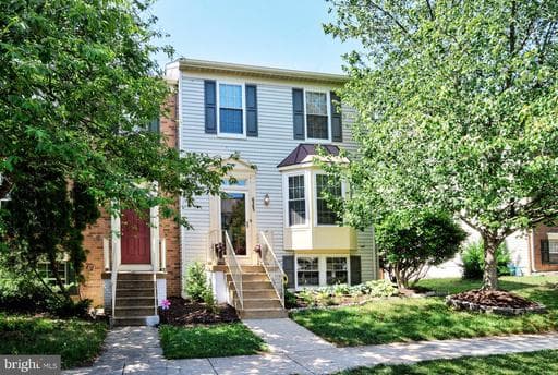 6385 Stagg Ct, Springfield, VA 22150-1182, United States - Photo 1