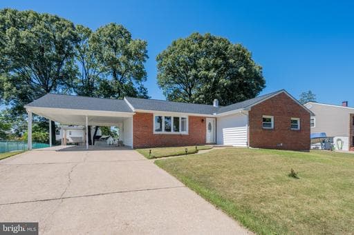 7960 Pipers Path, Glen Burnie, MD 21061-6277, United States - Photo 1