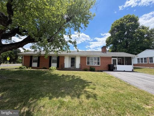 302 WENTWORTH DRIVE