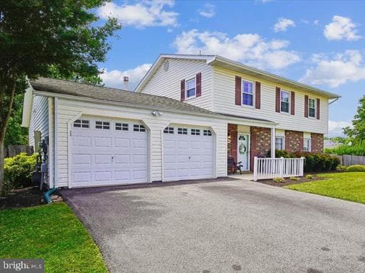 1069 SNOW HILL LANE - Photo 1