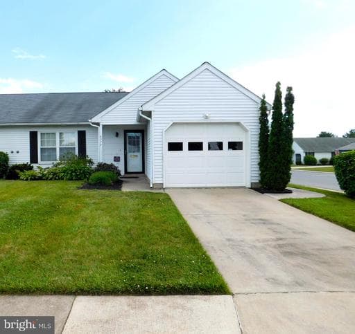 6979 Arbor Dr, Frederick, MD 21703-7129, United States - Photo 1