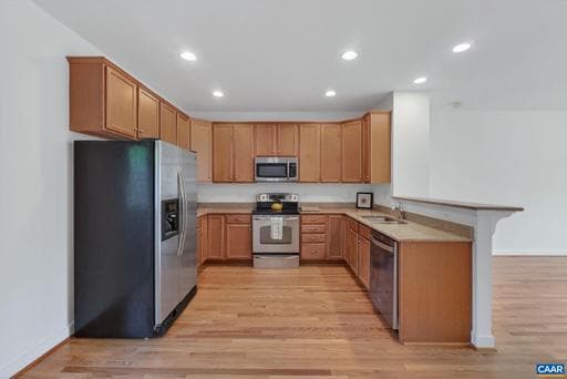 103 LONGWOOD DR #B,CHARLOTTESVILLE,VA,22903,CHARLOTTESVILLE CITY