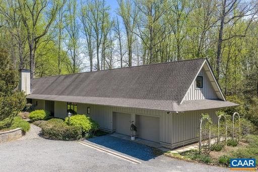 889 OLD GARTH RD,CHARLOTTESVILLE,VA,22901,ALBEMARLE