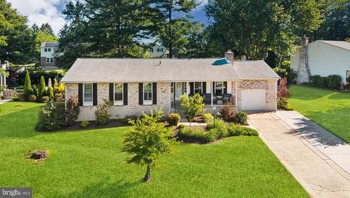 2405 BURLWOOD ROAD - Photo 1