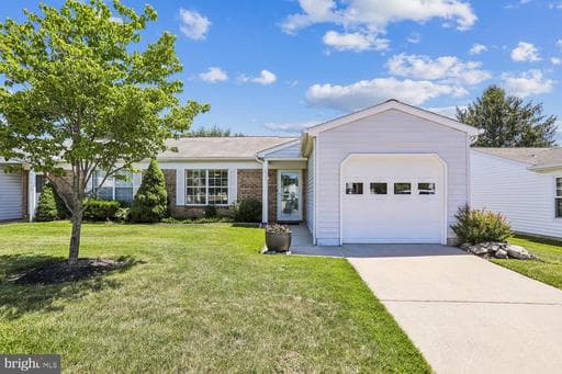 5697 CRABAPPLE DRIVE - Photo 1