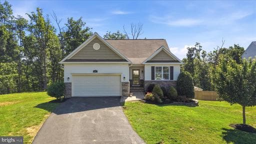 127 AUBURN HILL CT - Photo 1