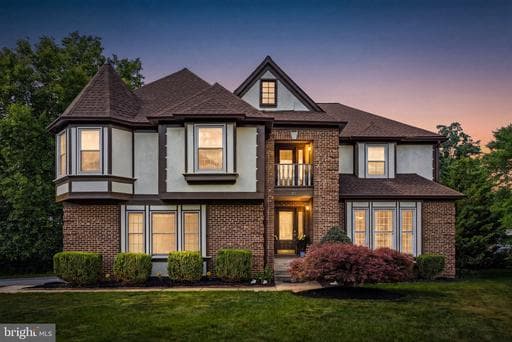 14 STAFFORD COURT - Photo 1