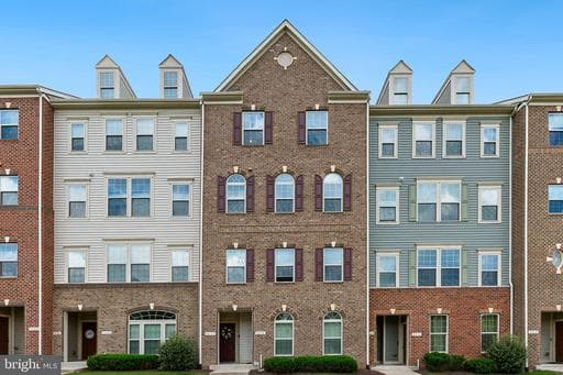 8030 ORCHARD GROVE ROAD 16 - Photo 1