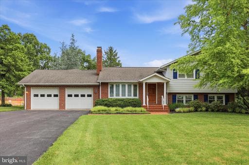 6796 SUNNYBROOK DRIVE