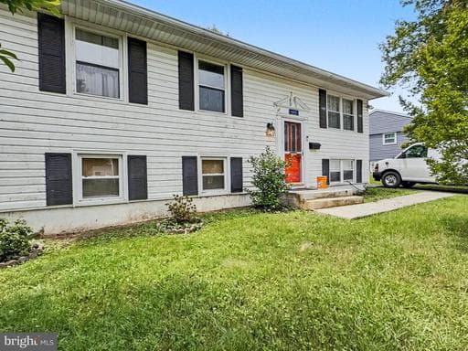 602 LACEWOOD DRIVE - Photo 1