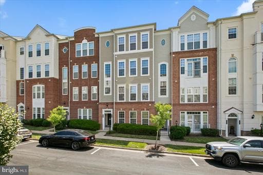 14519 Barkham Dr, Woodbridge, VA 22191-5912, United States - Photo 1