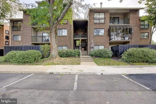 300 HILLTOP LANE I - Photo 1