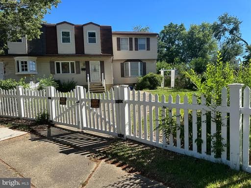 8511 SUMMIT ROAD - Photo 1